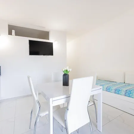 La Bitta Sul Porto - Goelba Apartment *